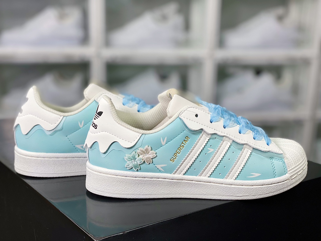 Adidas Originals Superstar ”Cherry Blossom Blue/Lace” shell toe sneakers ”beige moonflower edge ice cream ribbon” GW4441