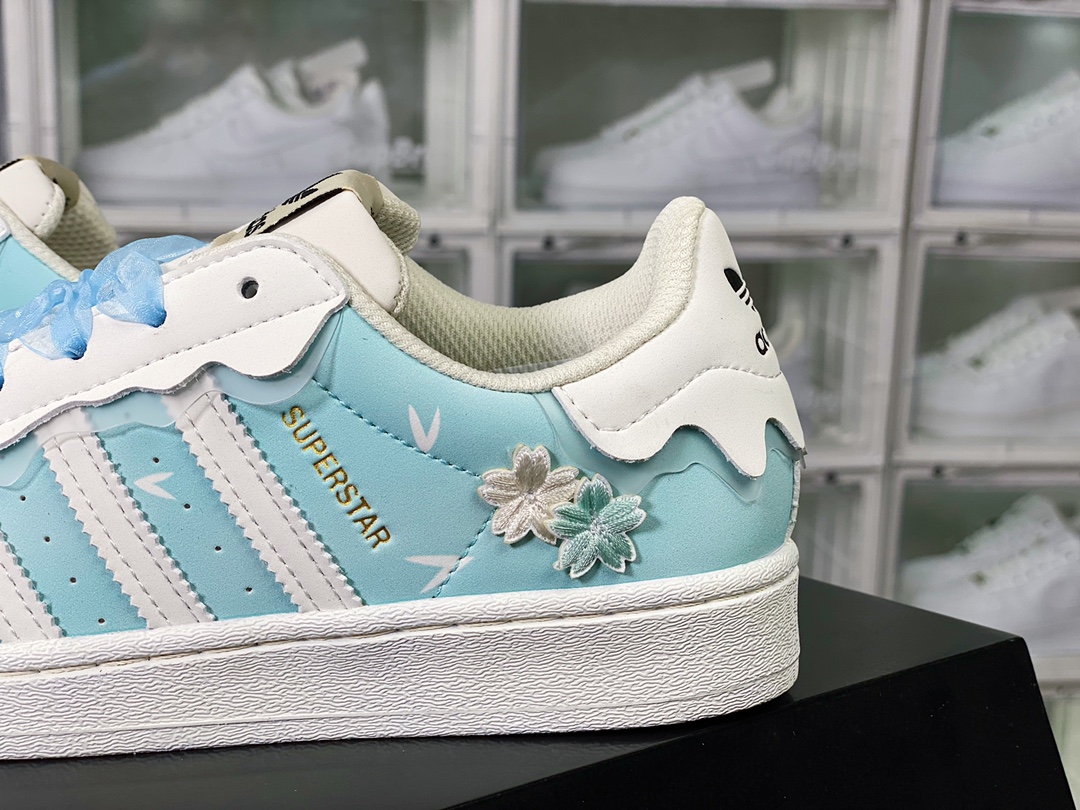 Adidas Originals Superstar ”Cherry Blossom Blue/Lace” shell toe sneakers ”beige moonflower edge ice cream ribbon” GW4441