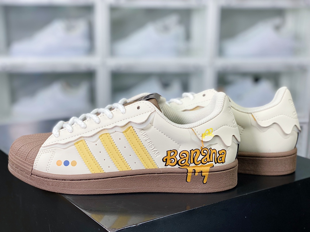 Adidas Originals Superstar ”Steamed Milk/Lace” shell toe series low-top sneakers ”leather beige yellow graffiti” GW4440