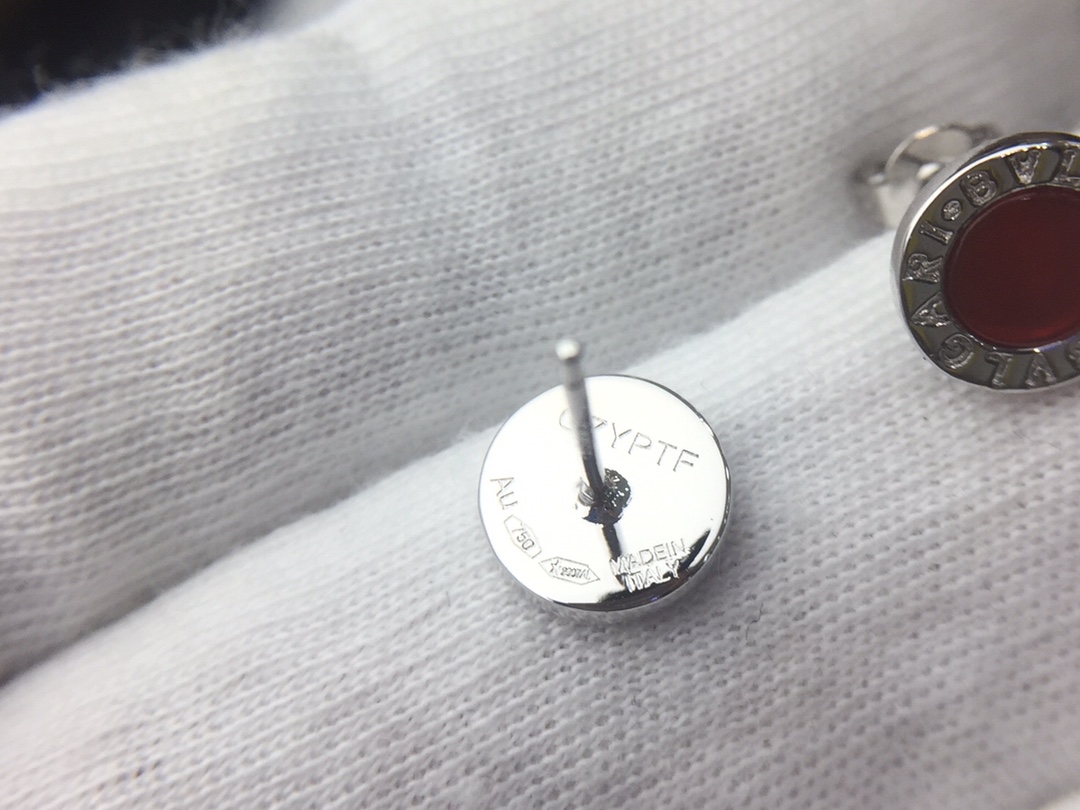 P75💥BVLGARI宝格丽红玛瑙/孔雀石耳钉 👉🏻玫瑰金💋原版一致9mm直径 男女均可佩戴 💫亚金材质+925银针防过敏 镶嵌红玛瑙/孔雀石[转圈]独家实拍 图片可见工艺p