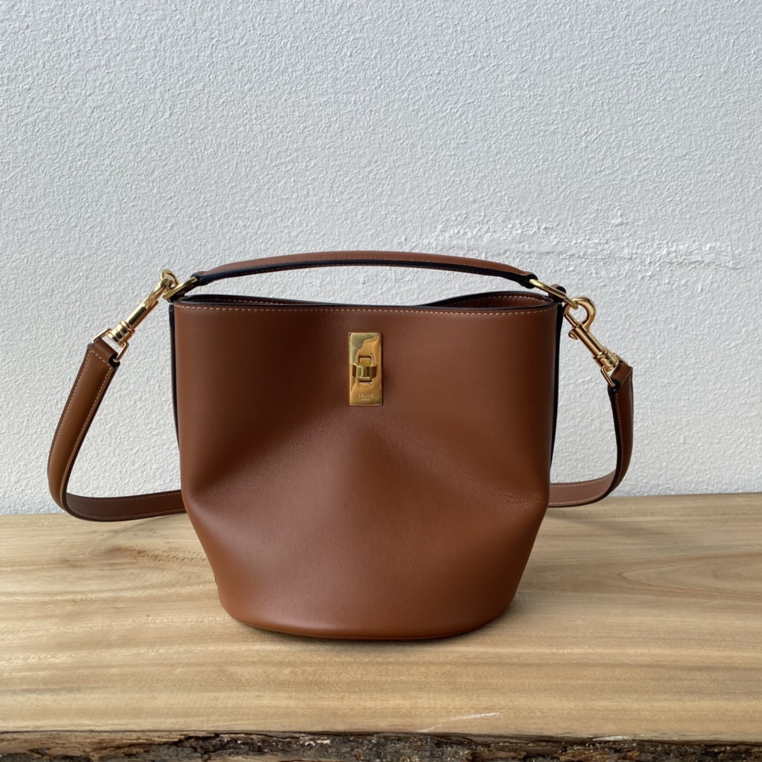 TEEN BUCKET 16 小号原单批 - スタイリッシュなレトロデザイン