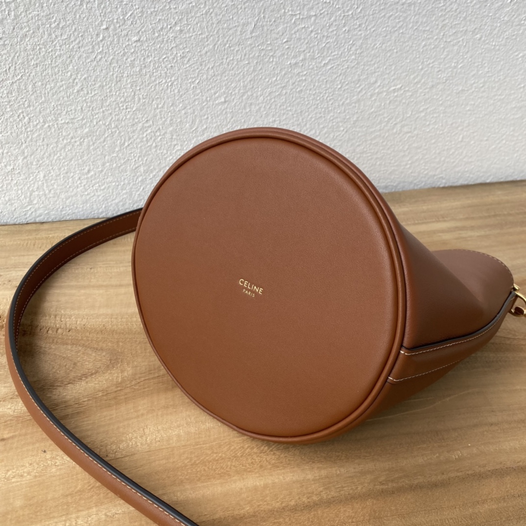 TEEN BUCKET 16 小号原单批 - スタイリッシュなレトロデザイン