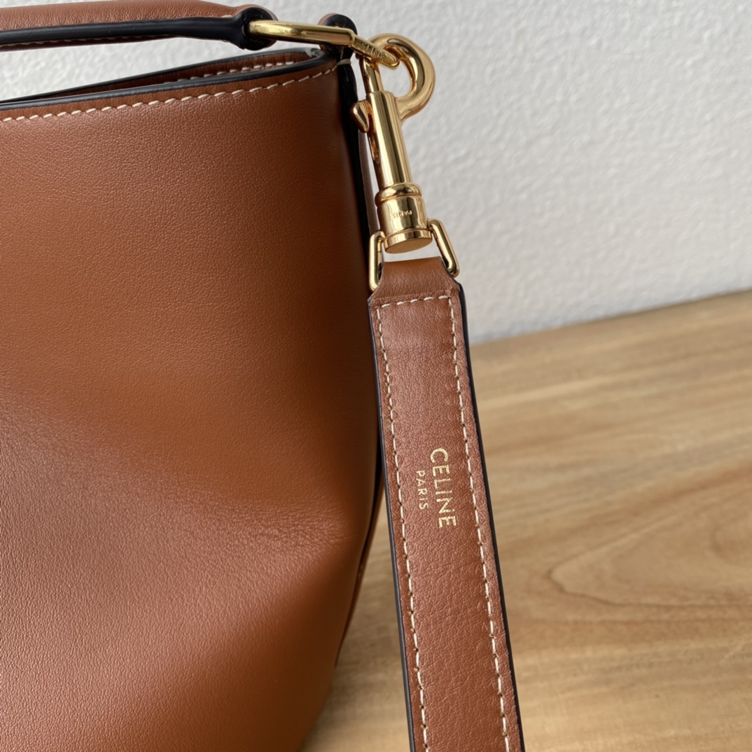 TEEN BUCKET 16 小号原单批 - スタイリッシュなレトロデザイン