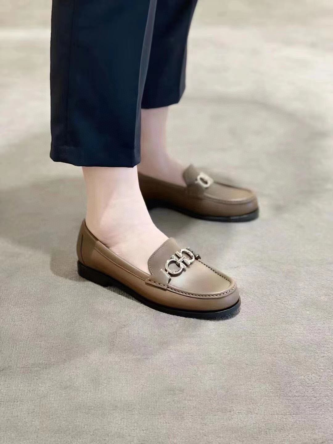 [Ferragamo Women