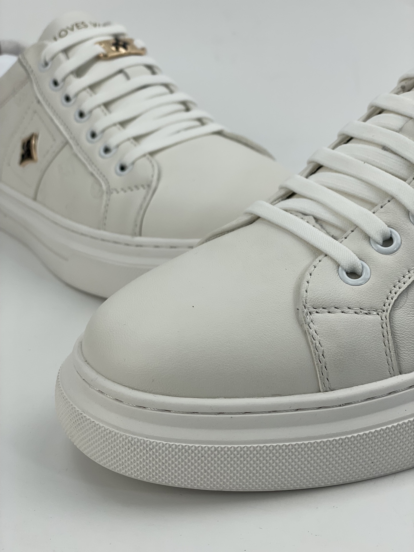 LV 23ss Trainer Sneaker low-top casual sports shoes series