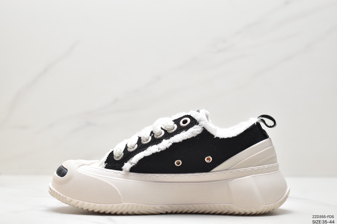 SMILEREPUBLIC Thick-soled Smiley Canvas Shoes Series