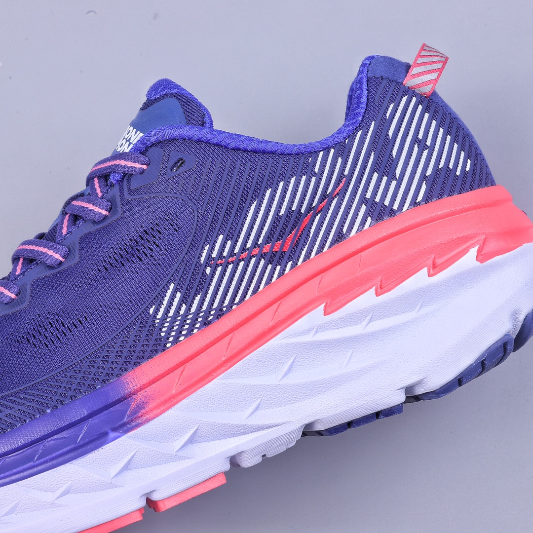 HOKA ONE ONE new color matching leaps over the horizon lightweight cushioning running shoes