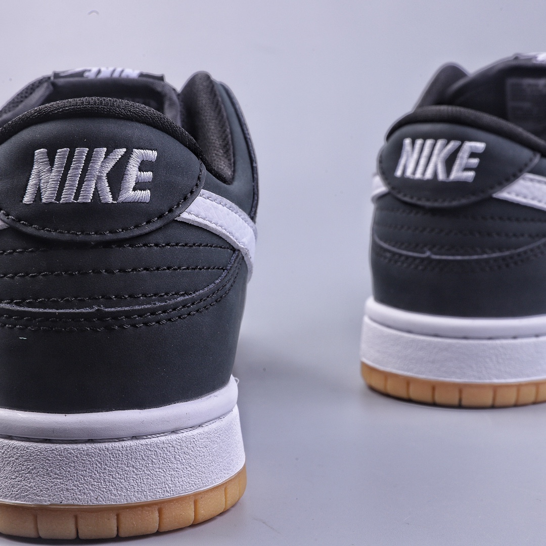 200 Nike SB Dunk Low Pro lso ”White Gum” 白黑生胶 CD2563-006
