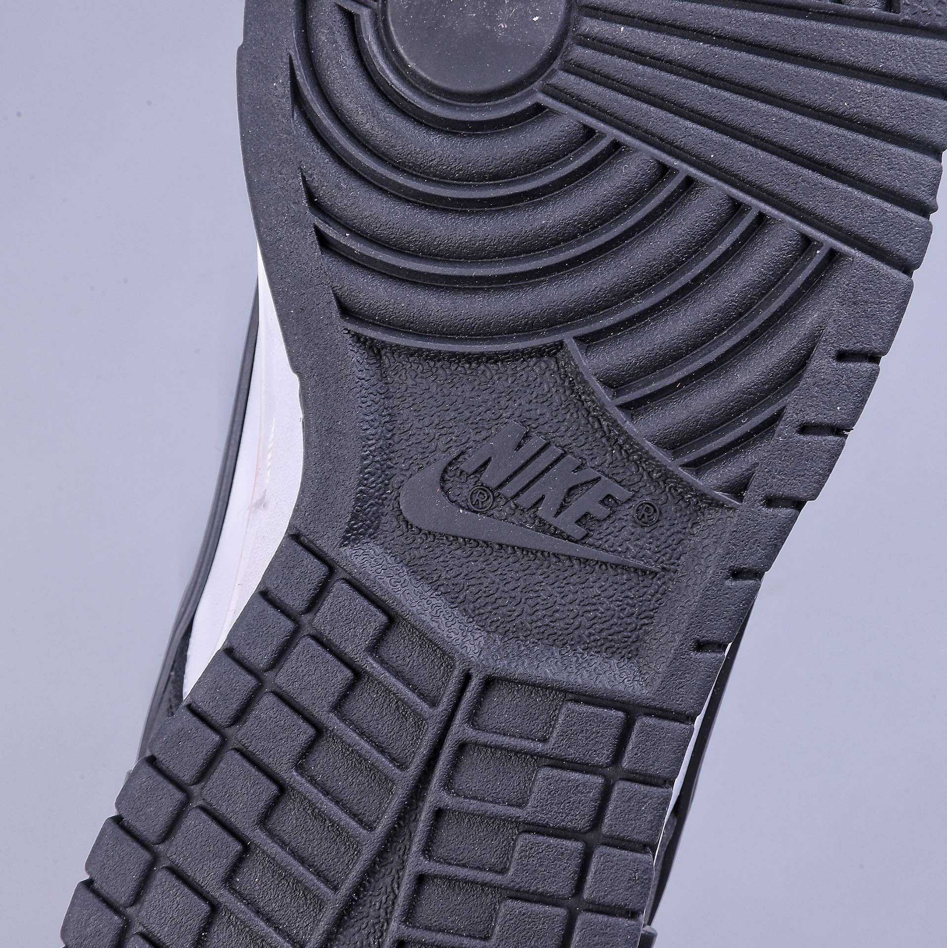 260 Nike Dunk Low ”Twist Panda” 变异熊猫 SB低帮运动休闲板鞋 DZ2794-001