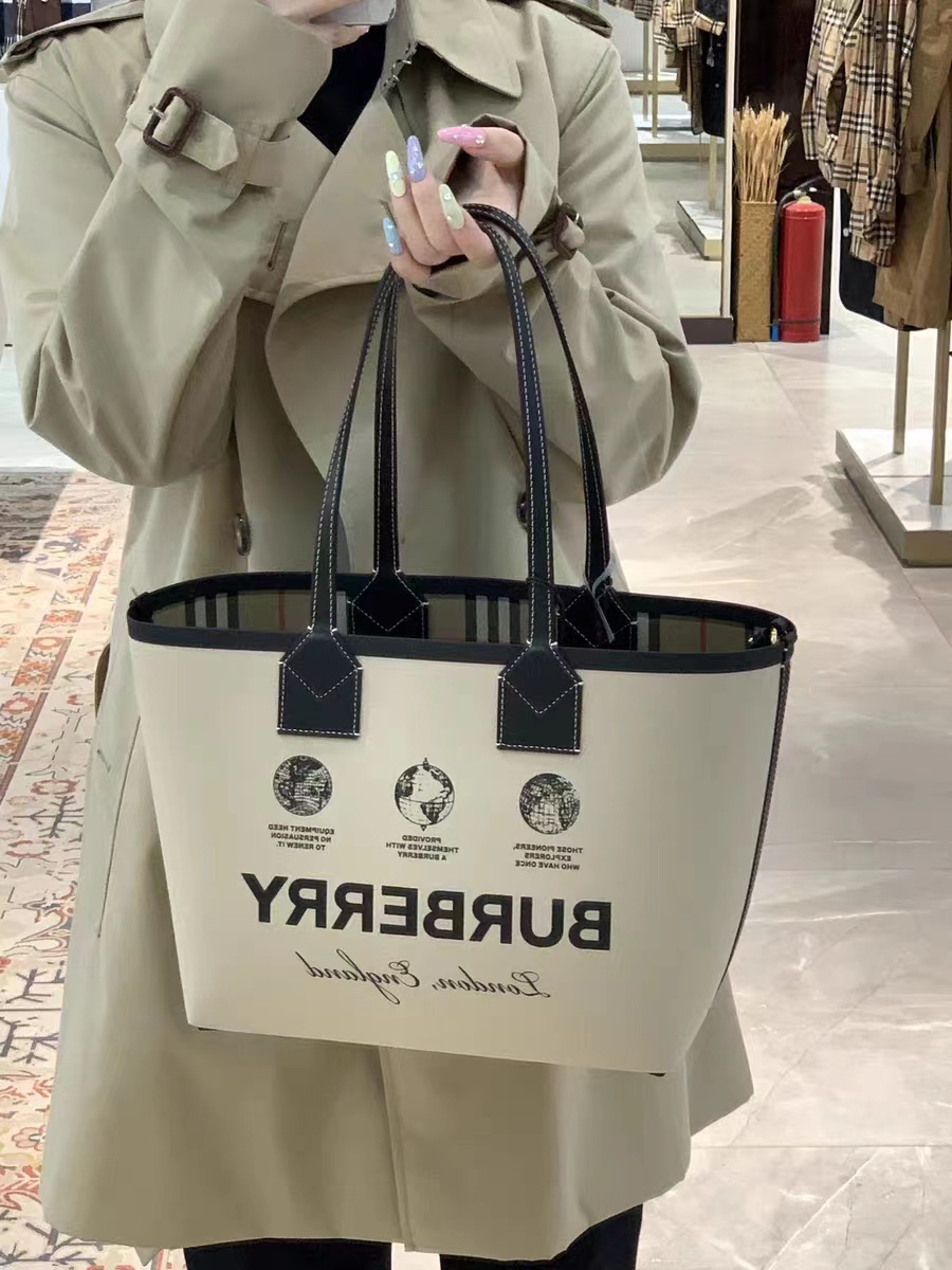 Burberry 3