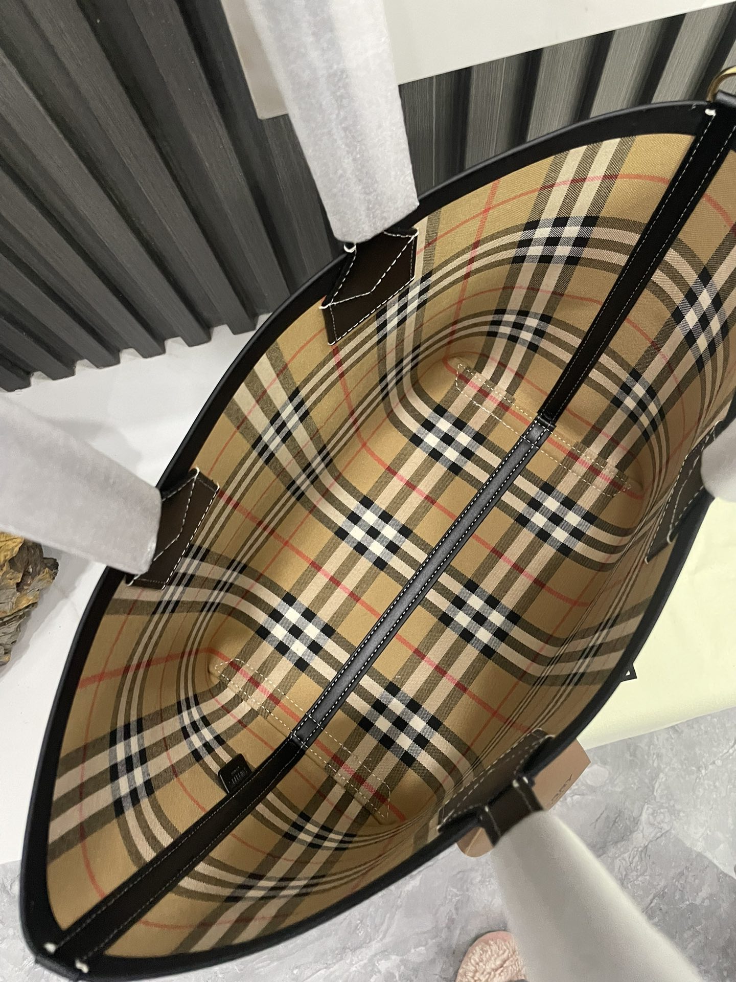 Burberry Small Reversible Tote Bag - Comprehensive