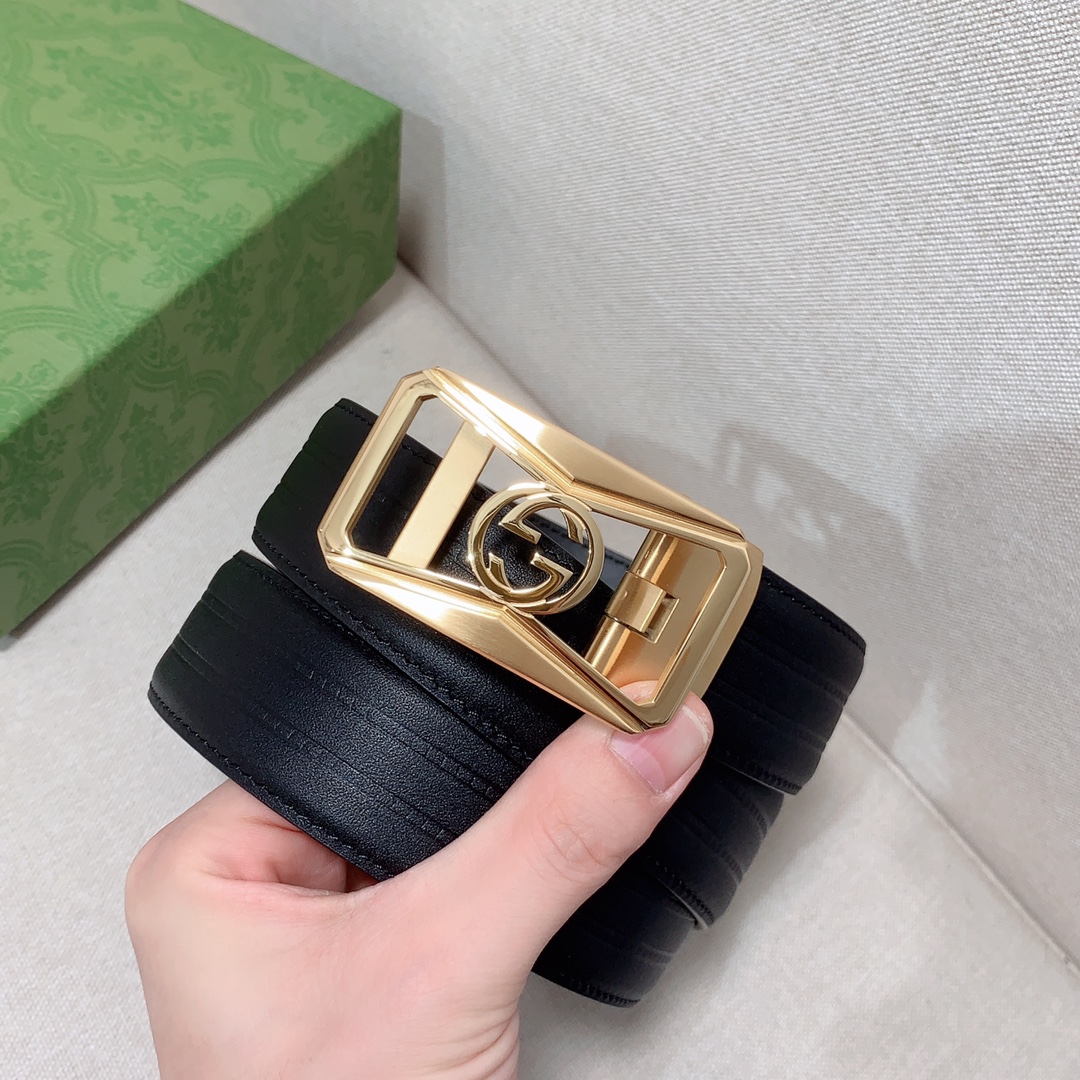 Gucci男士自动皮带经典的G字金属