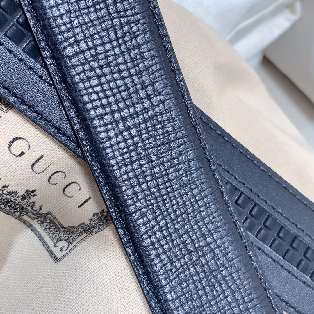 Gucci男士自动皮带经典的G字金属