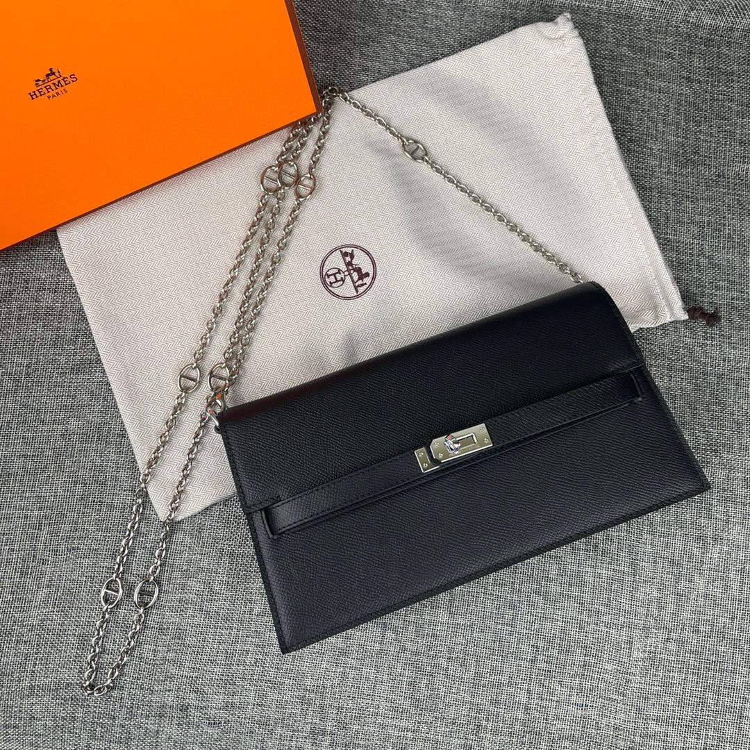 最新款爱马仕HERMES kelly 款单肩斜挎包材质:手掌纹牛皮尺寸:24*13.5*6cm型号:36