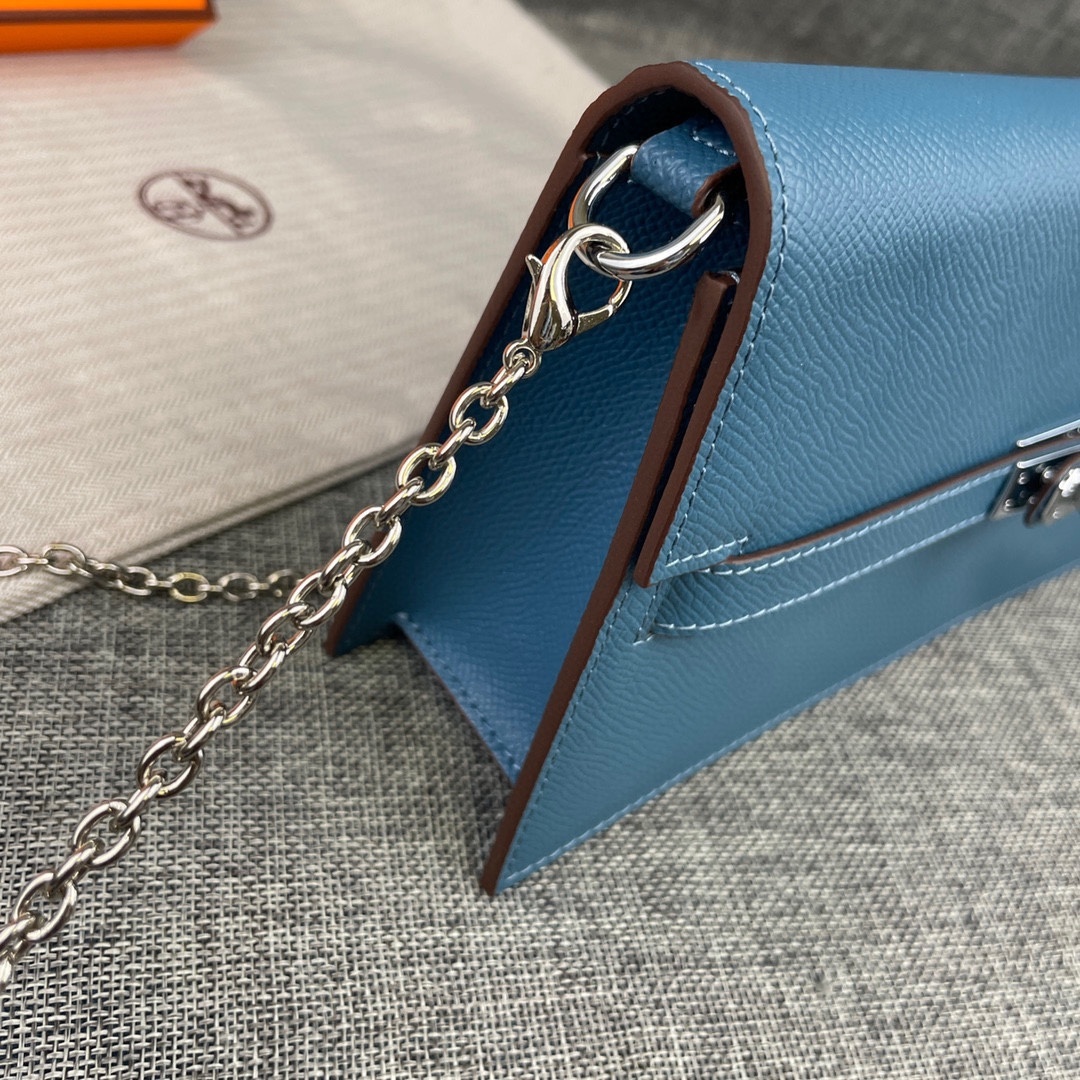 最新款爱马仕HERMES kelly 款单肩斜挎包材质:手掌纹牛皮尺寸:24*13.5*6cm型号:36