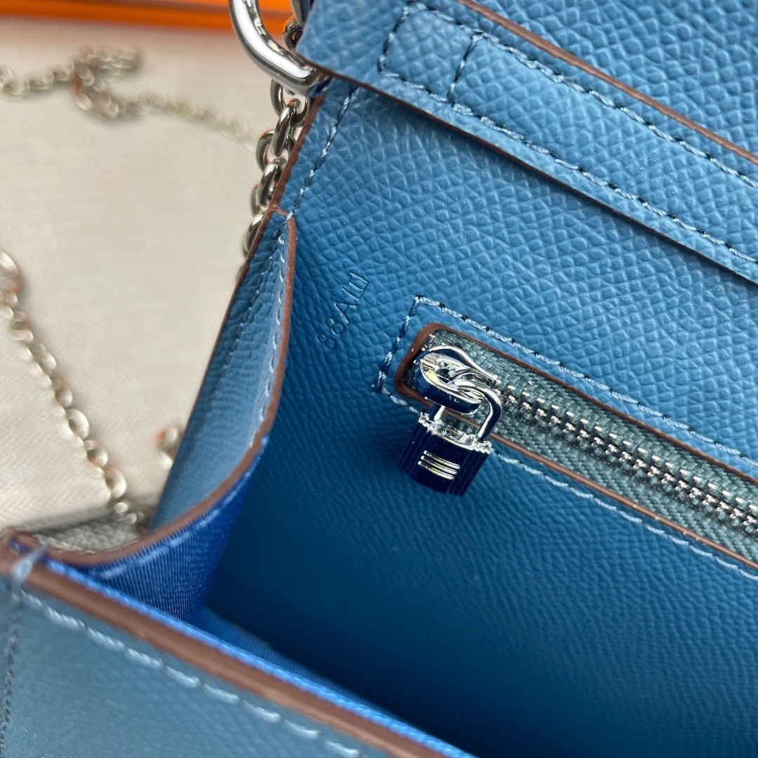 最新款爱马仕HERMES kelly 款单肩斜挎包材质:手掌纹牛皮尺寸:24*13.5*6cm型号:36