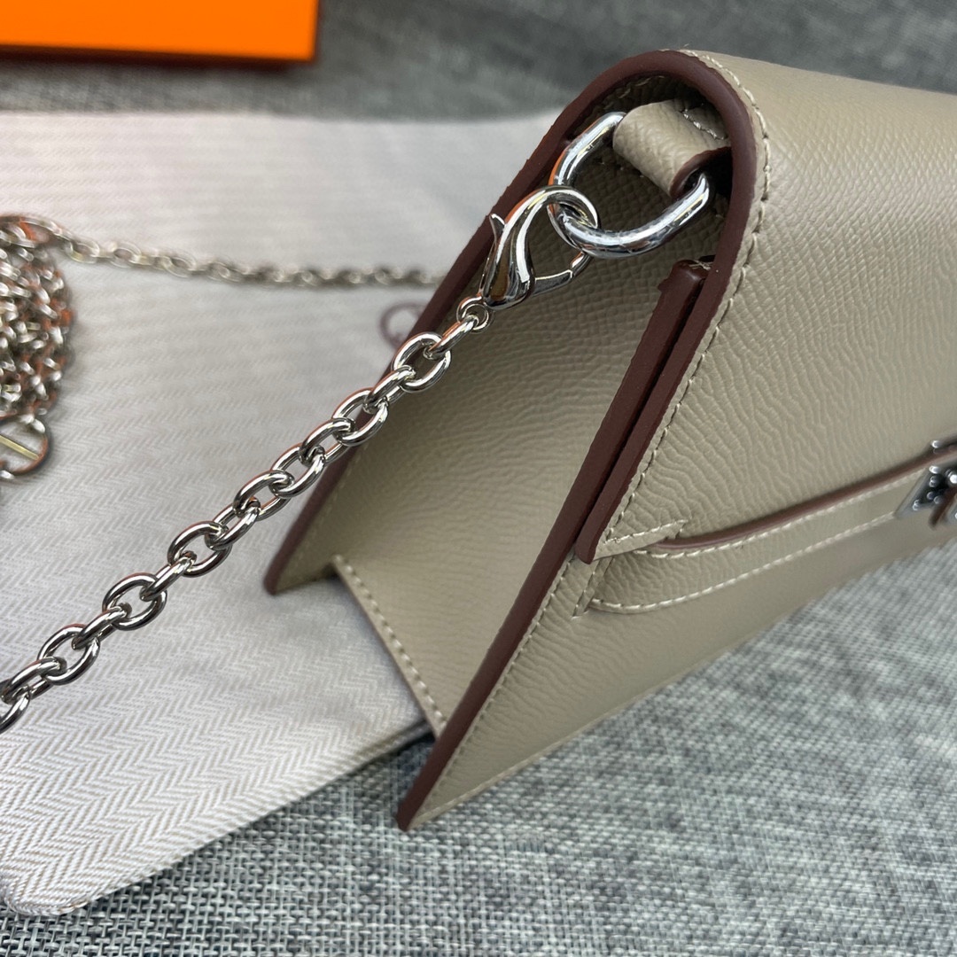 最新款爱马仕HERMES kelly 款单肩斜挎包材质:手掌纹牛皮尺寸:24*13.5*6cm型号:36