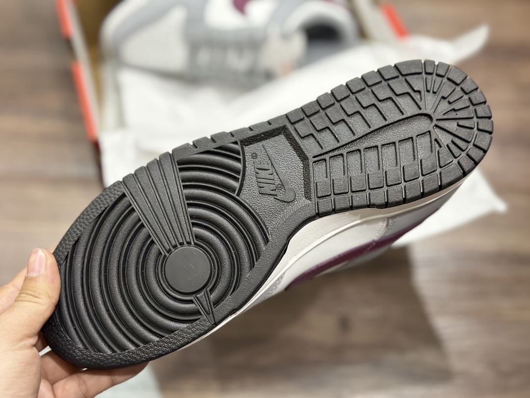 220 NIKE SB Dunk Low 低帮休闲运动鞋 DD1503-122