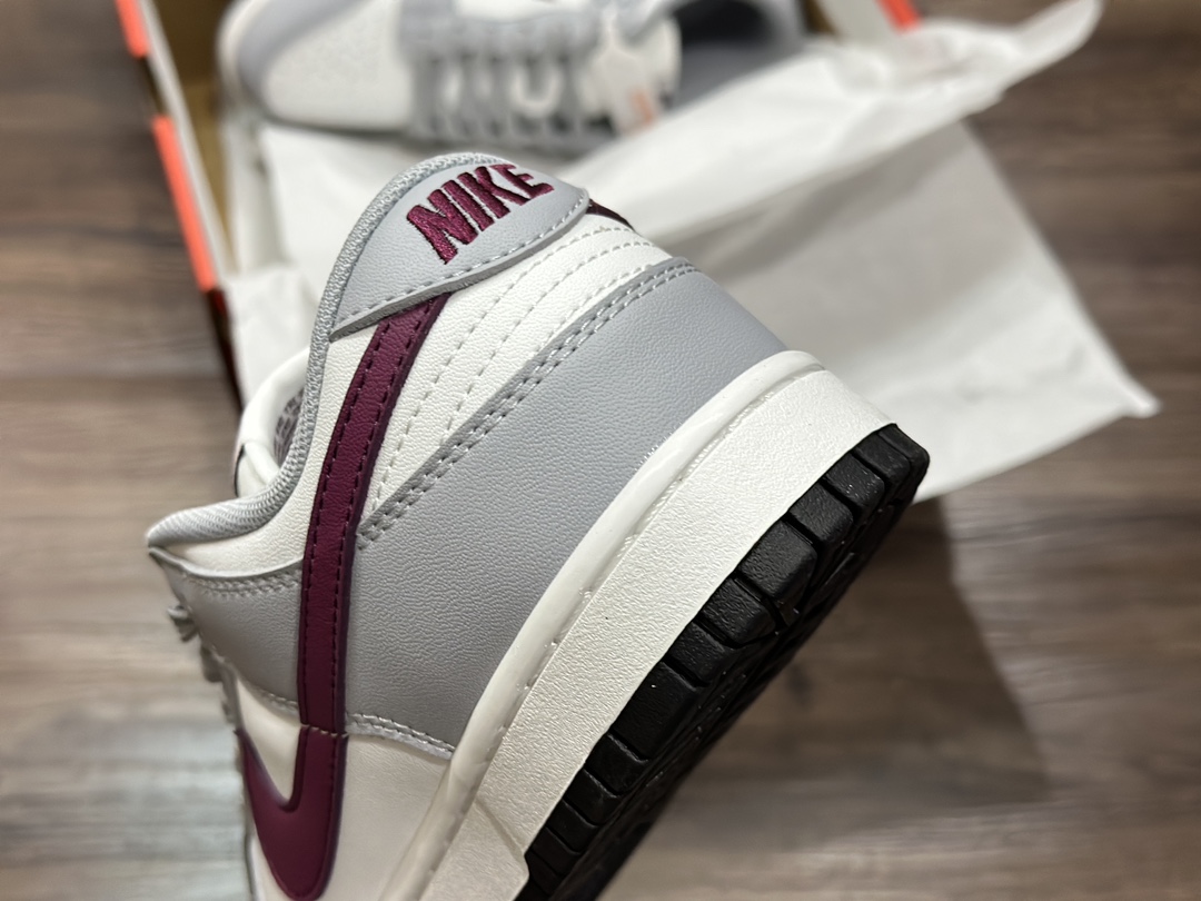 220 NIKE SB Dunk Low 低帮休闲运动鞋 DD1503-122
