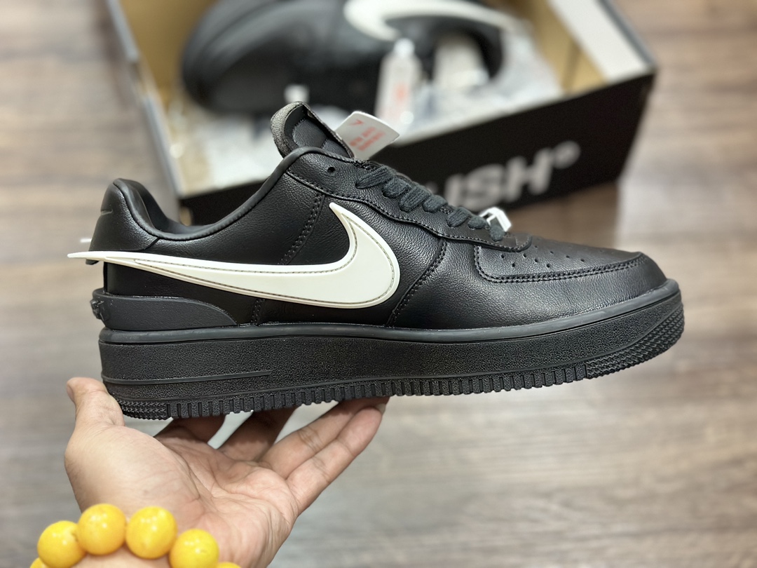 260 Nike Air Force 1 LOW 空军一号低帮运动鞋 DV3464-001