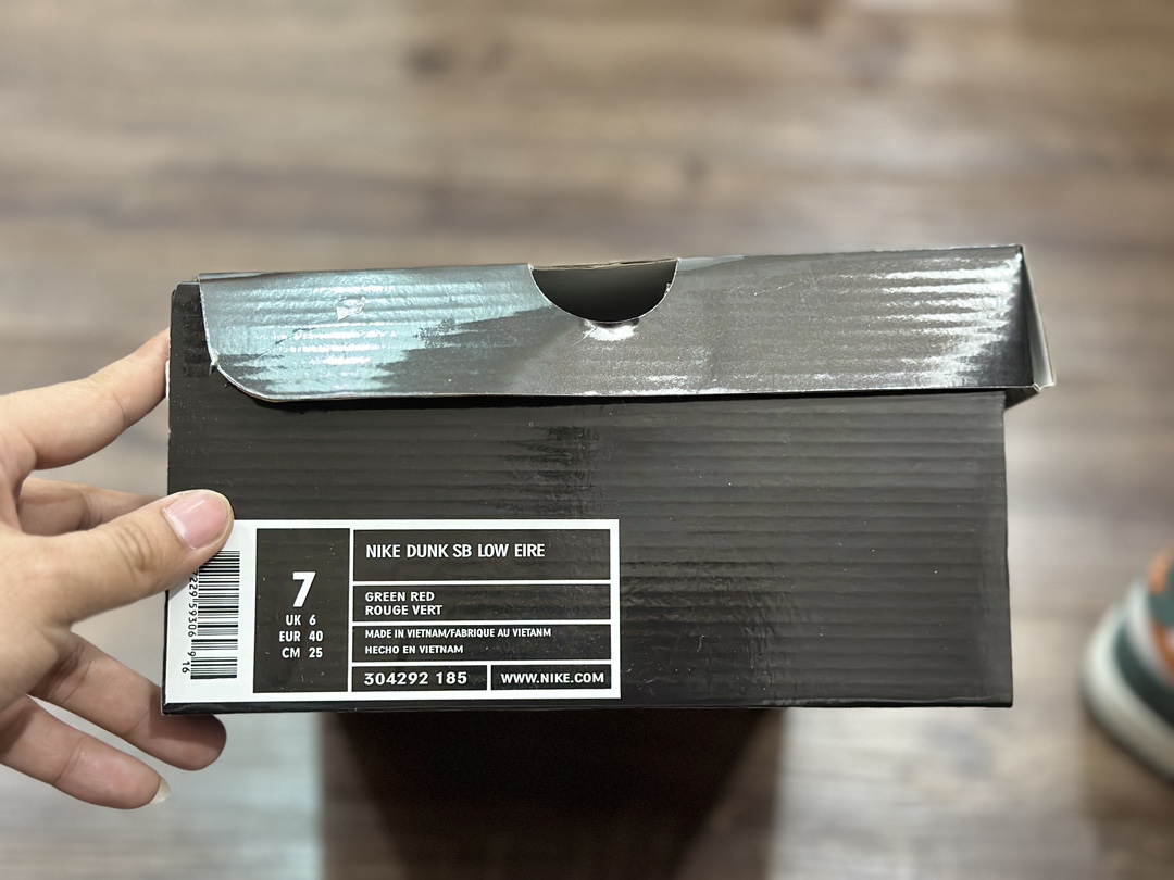 220 NIKE SB Dunk Low 低帮休闲运动鞋 304292-185