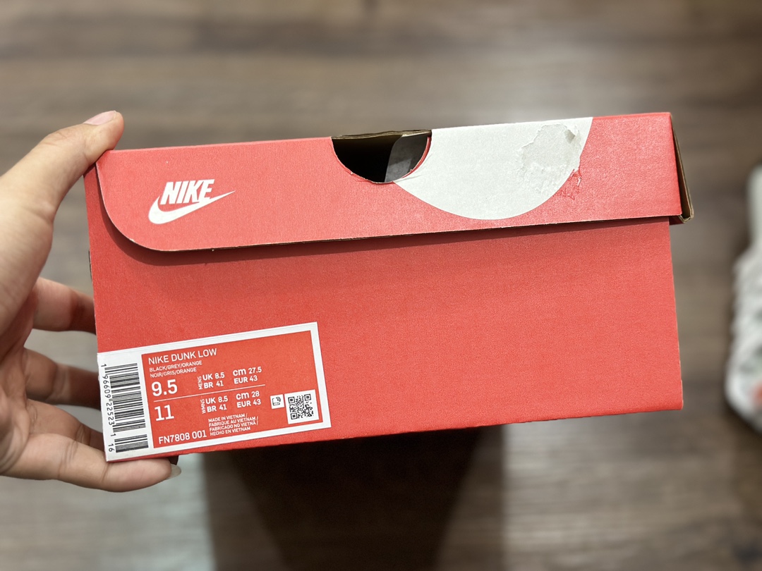 280 NIKE SB Dunk Low 低帮休闲运动鞋 FN7808-001