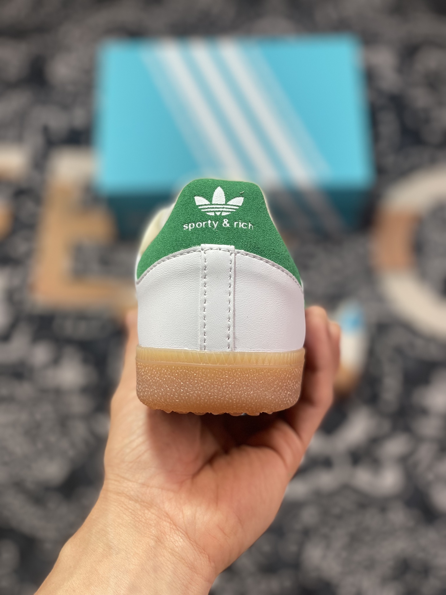 Adidas Originals Samba OG Samba series sneakers ”white, green and light gray rubber sole” HQ6075