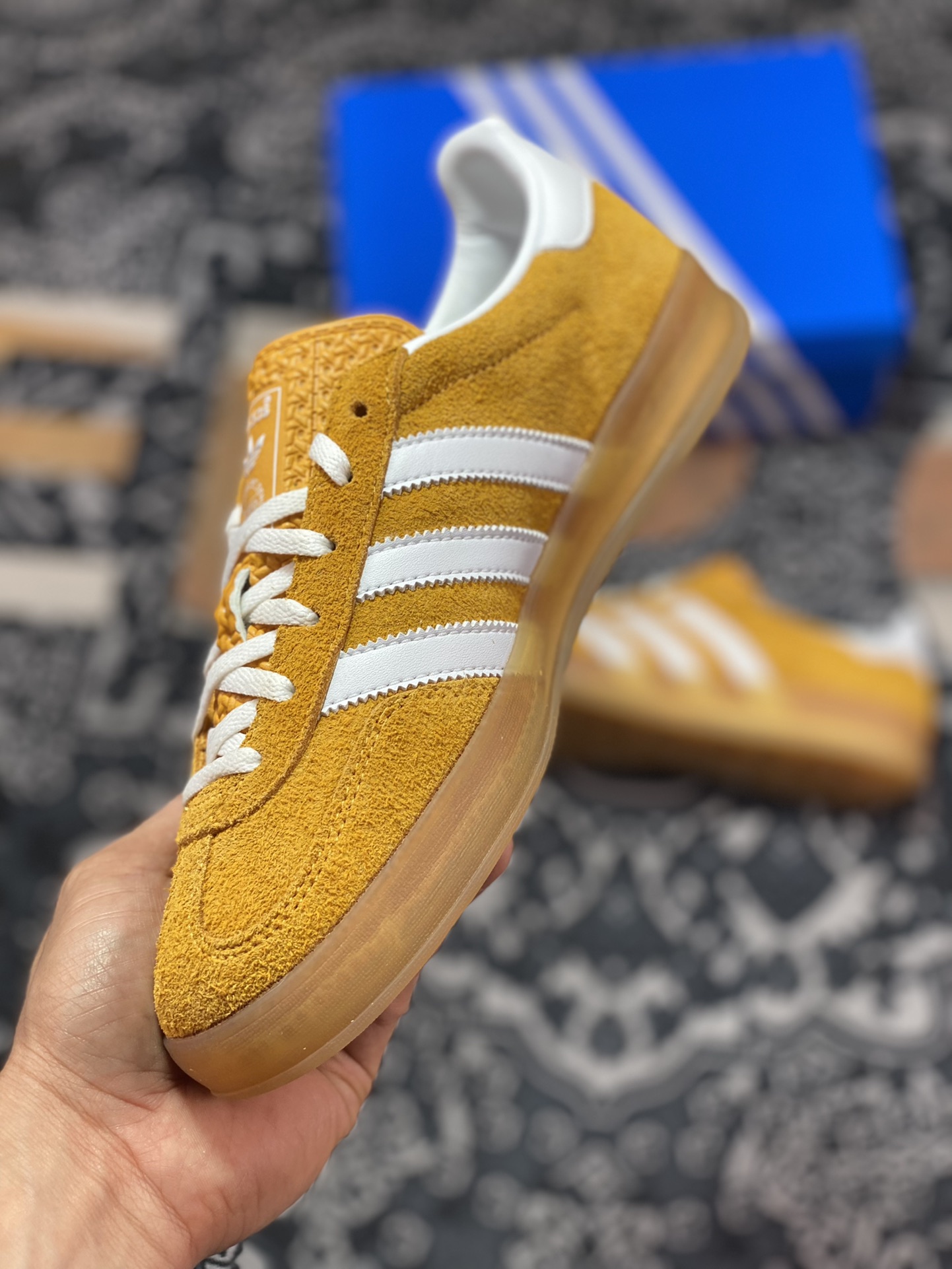 Adidas Gazelle Indoor Trainers low-top sneakers ”Yellowish white rubber sole” HQ8716