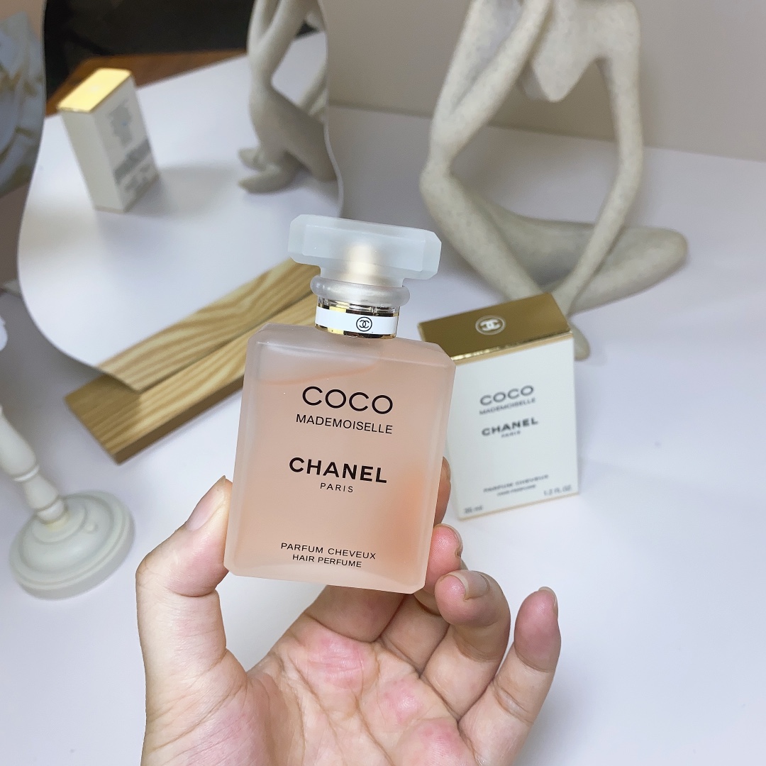 Chanel Coco Mademoiselle Hair Perfume - 35ml Travel-Friendly Spray 2 i1683526557 3438 1