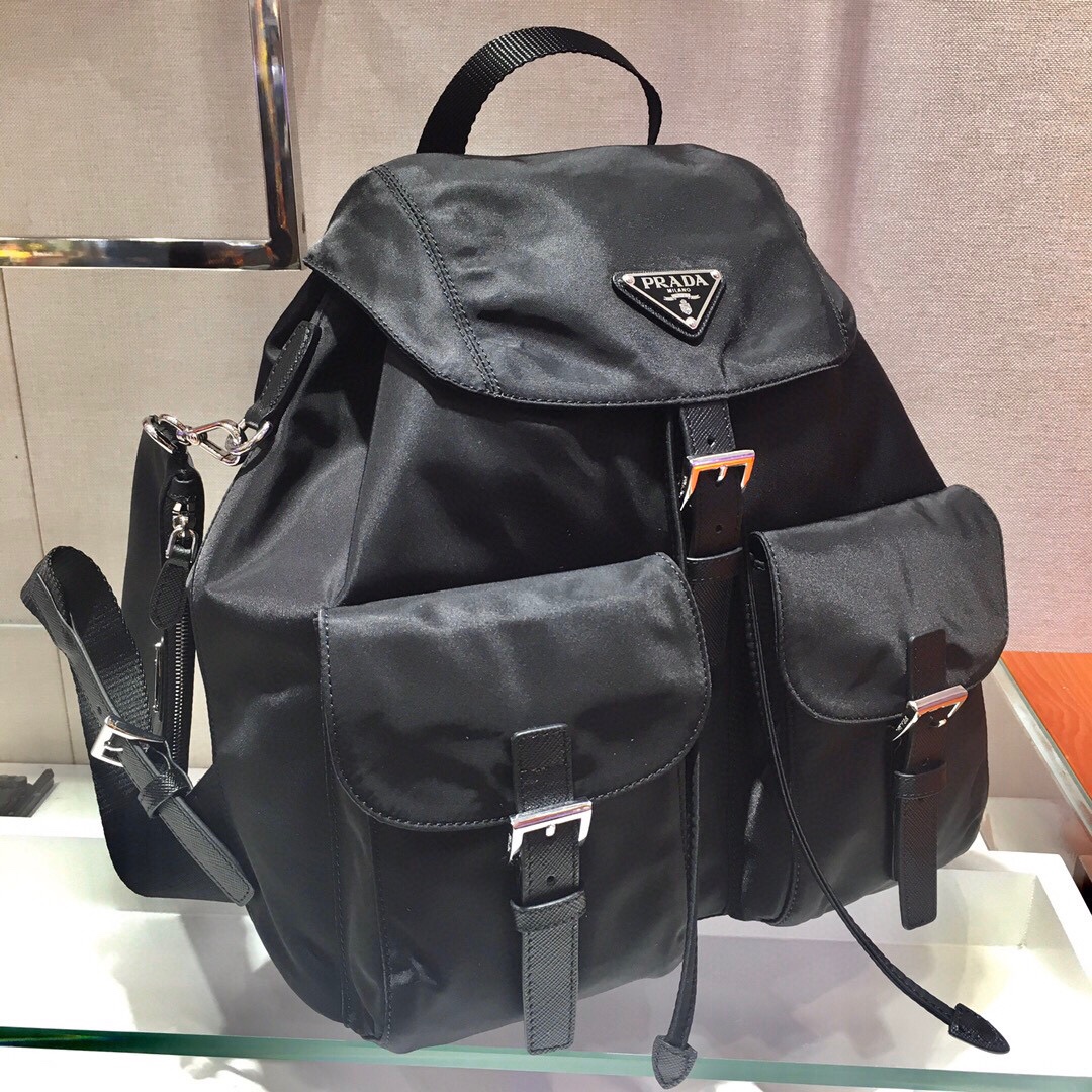 Prada 30x 32x 15cm everyday
