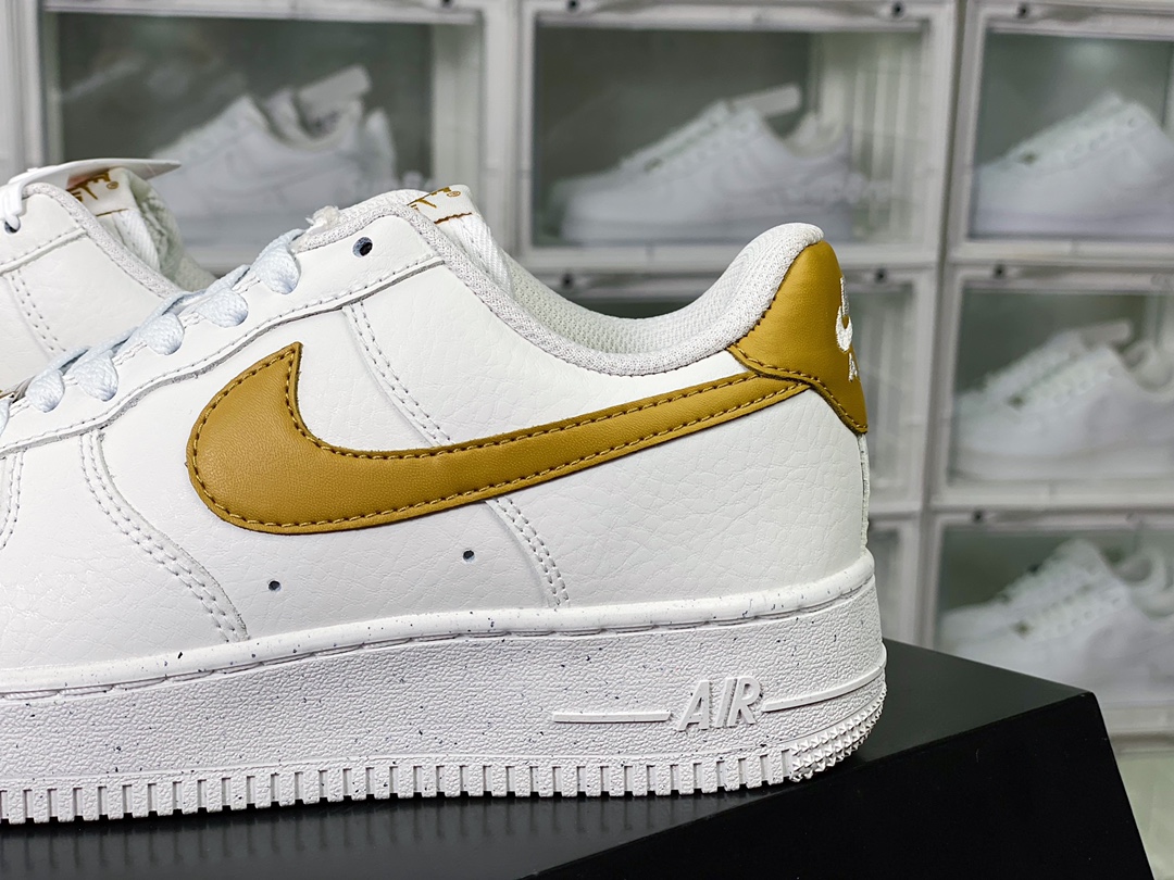 200  Wmns Air Force 1’07 Low Next Nature”Bronzine”空军一号板鞋“皮革米白古铜棕钩子”DV3808-101