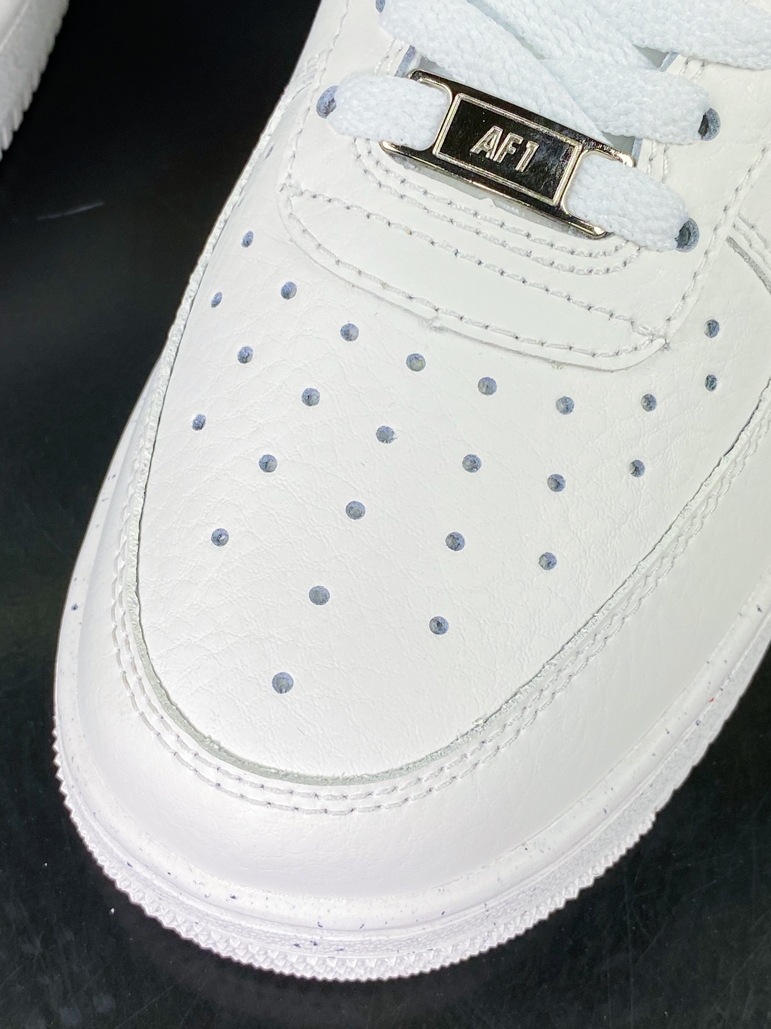 200  Wmns Air Force 1’07 Low Next Nature”Bronzine”空军一号板鞋“皮革米白古铜棕钩子”DV3808-101