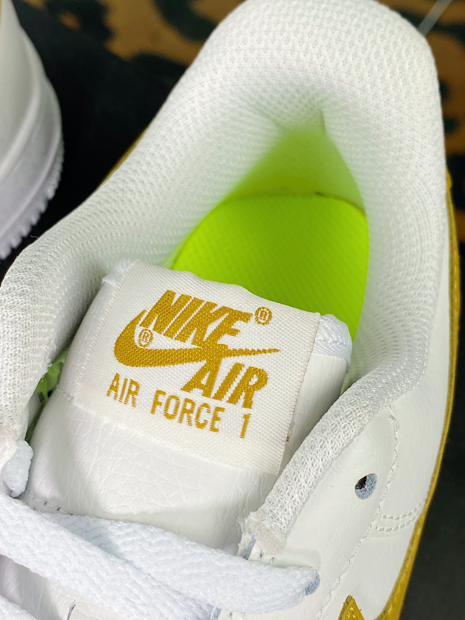 200  Wmns Air Force 1’07 Low Next Nature”Bronzine”空军一号板鞋“皮革米白古铜棕钩子”DV3808-101
