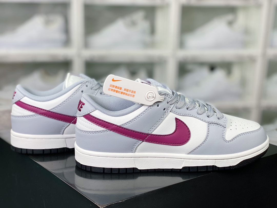 220 Wmns SB Dunk Low”Grey/White/Red”扣篮系列低帮板鞋“白灰红”DD1503-122