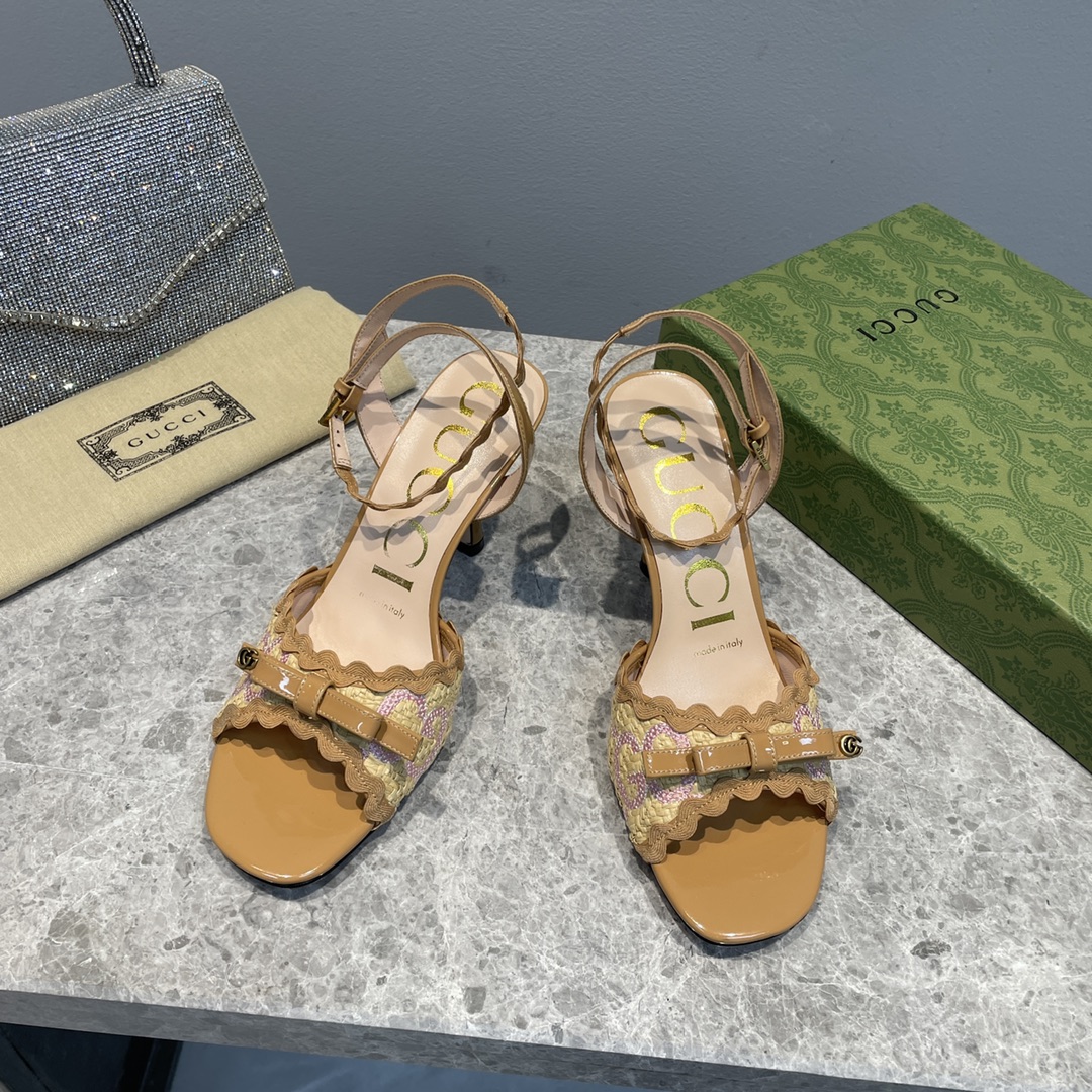 Gucci Buty na szpilce Sandały Skóra patentowa Raffia owcza Kolekcja letnia Vintage