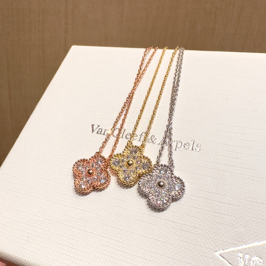 China Replica VCA Jewelry VCAES0404-4940