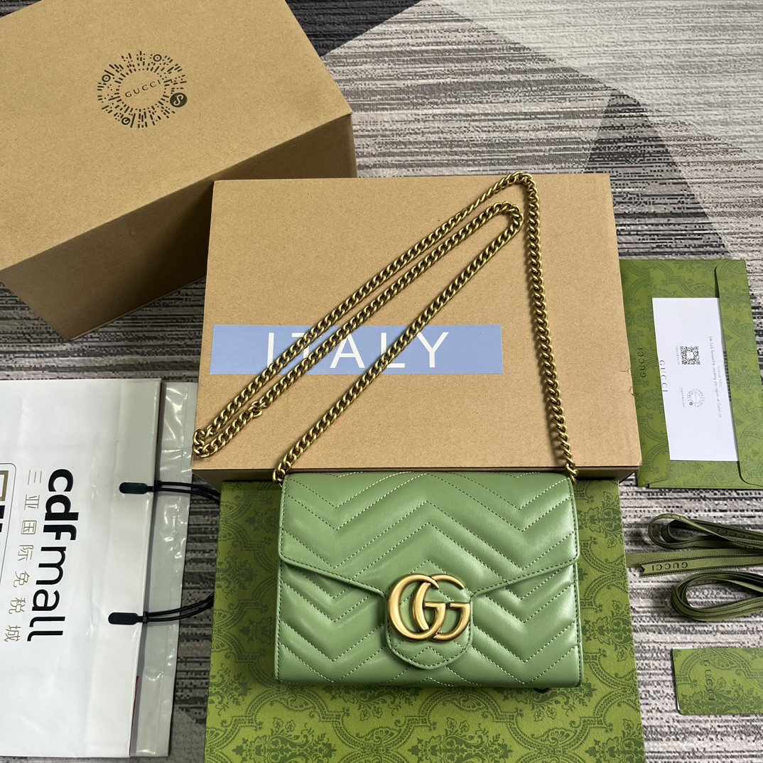 Mini Chain Bag Quilted V-Pattern Leather Flap GG Metal Hardware