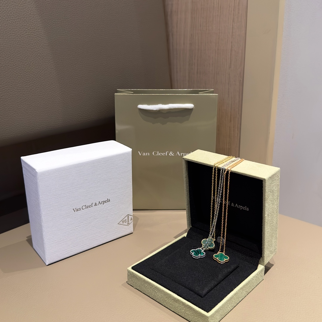 China Replica VCA Jewelry VCAES0403-1462