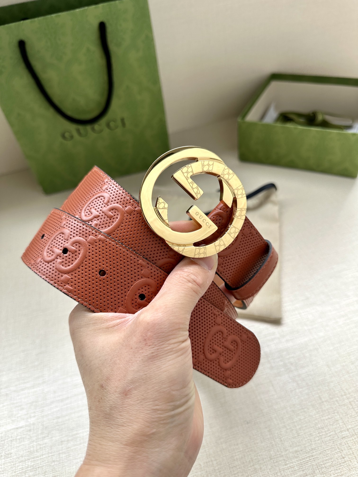 GUCCI宽度4.0cm这款单品将品