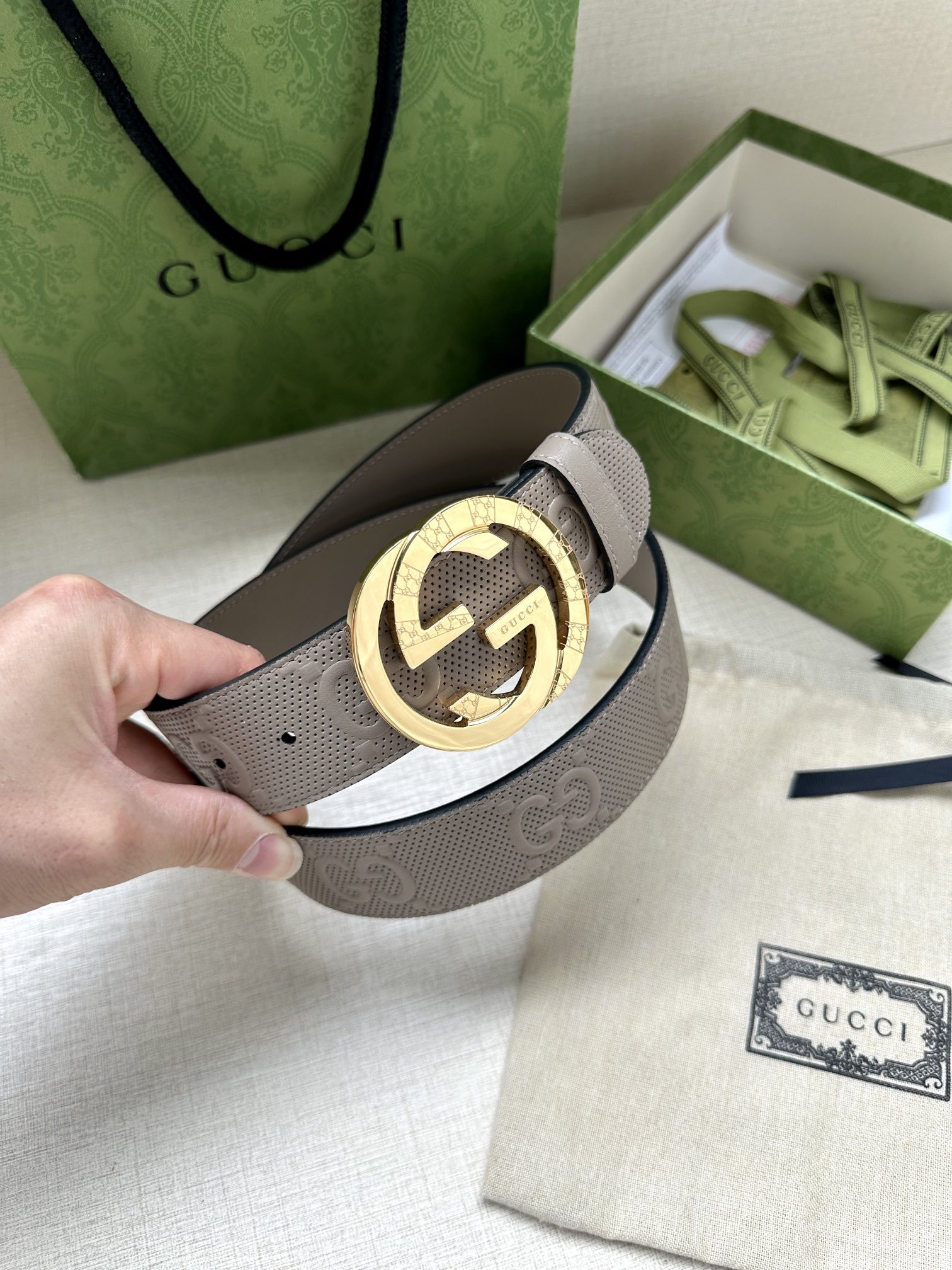 GUCCI宽度4.0cm这款单品将品