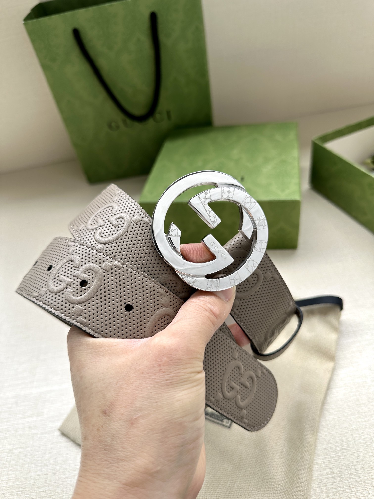 GUCCI宽度4.0cm这款单品将品