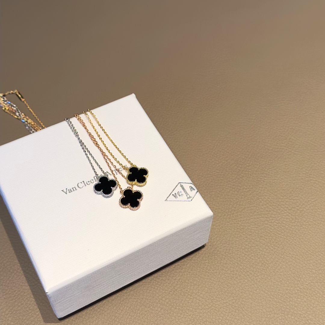 China Replica VCA Jewelry VCAES0403-924