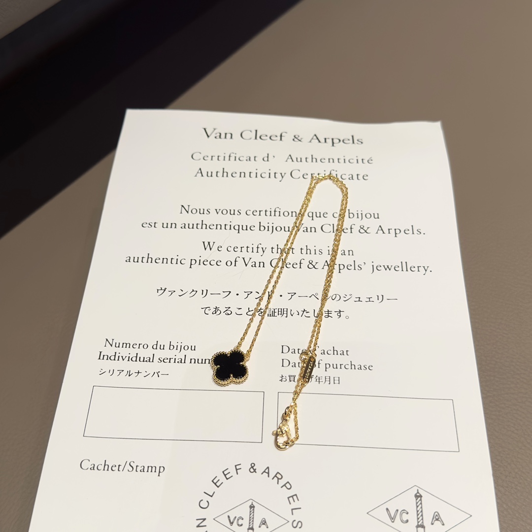 China Replica VCA Jewelry VCAES0403-924