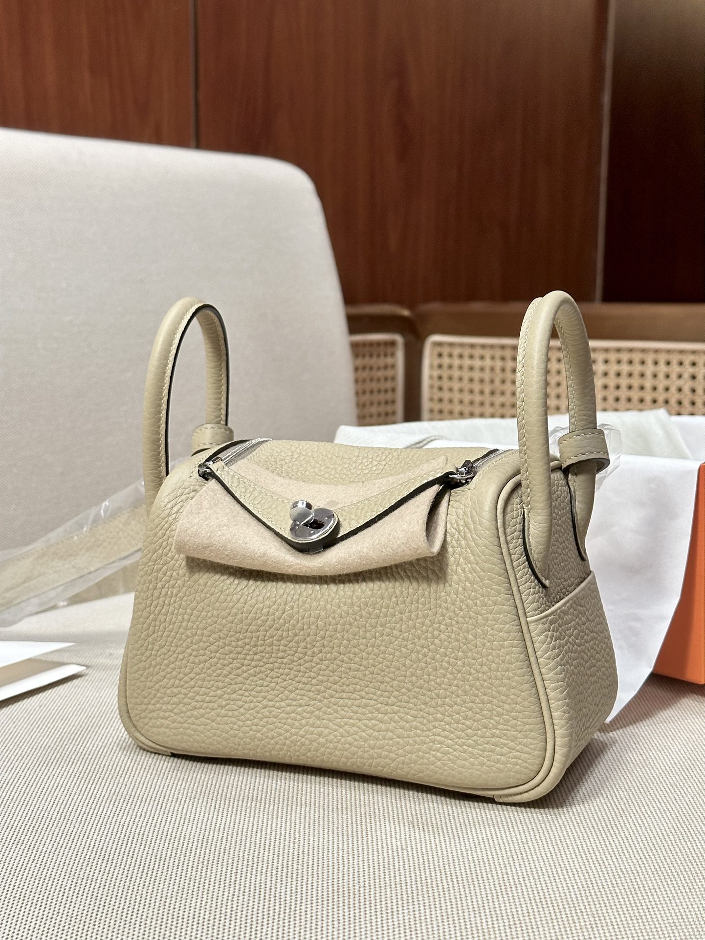 Hermes Lindy Beige mini shoulder everyday