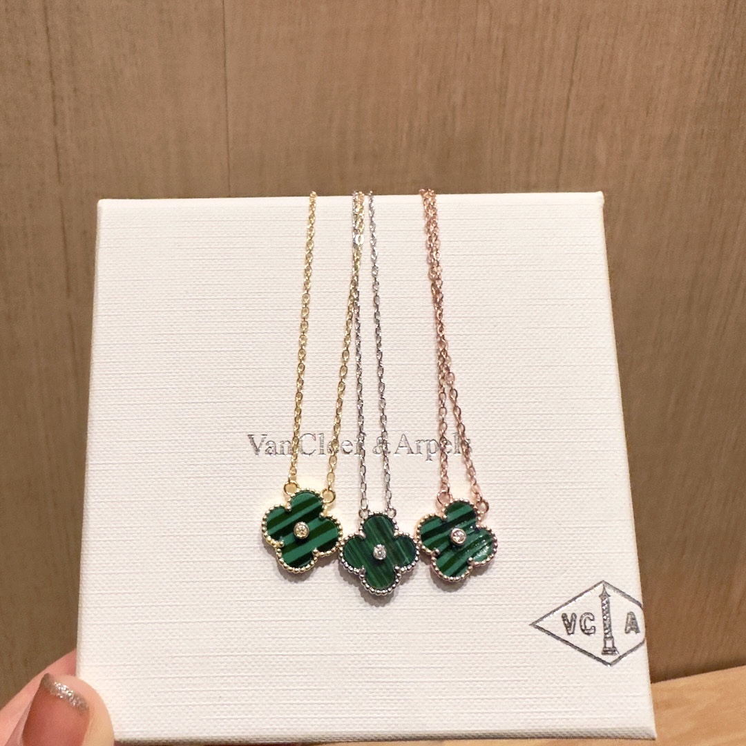 China Replica VCA Jewelry VCAES0403-3717