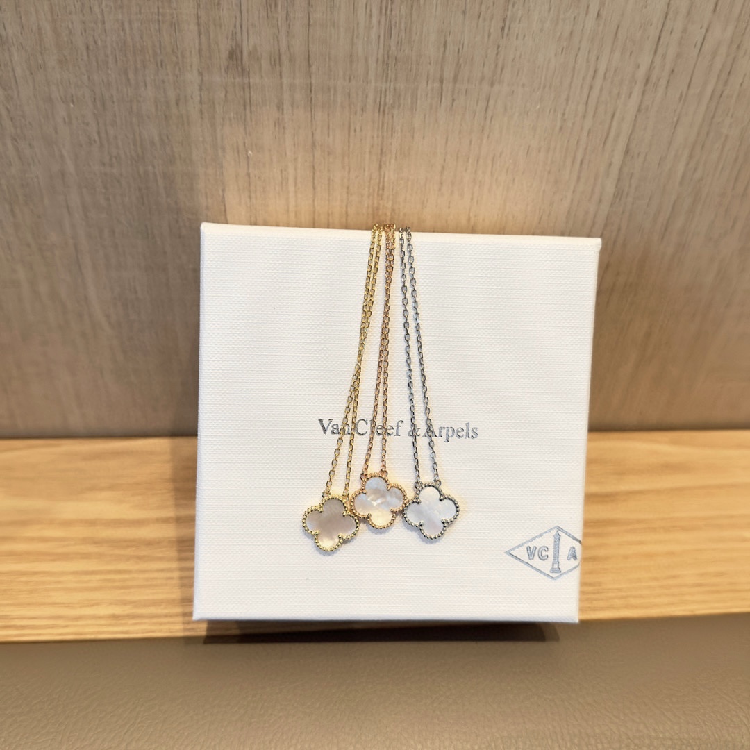 China Replica VCA Jewelry VCAES0403-3639