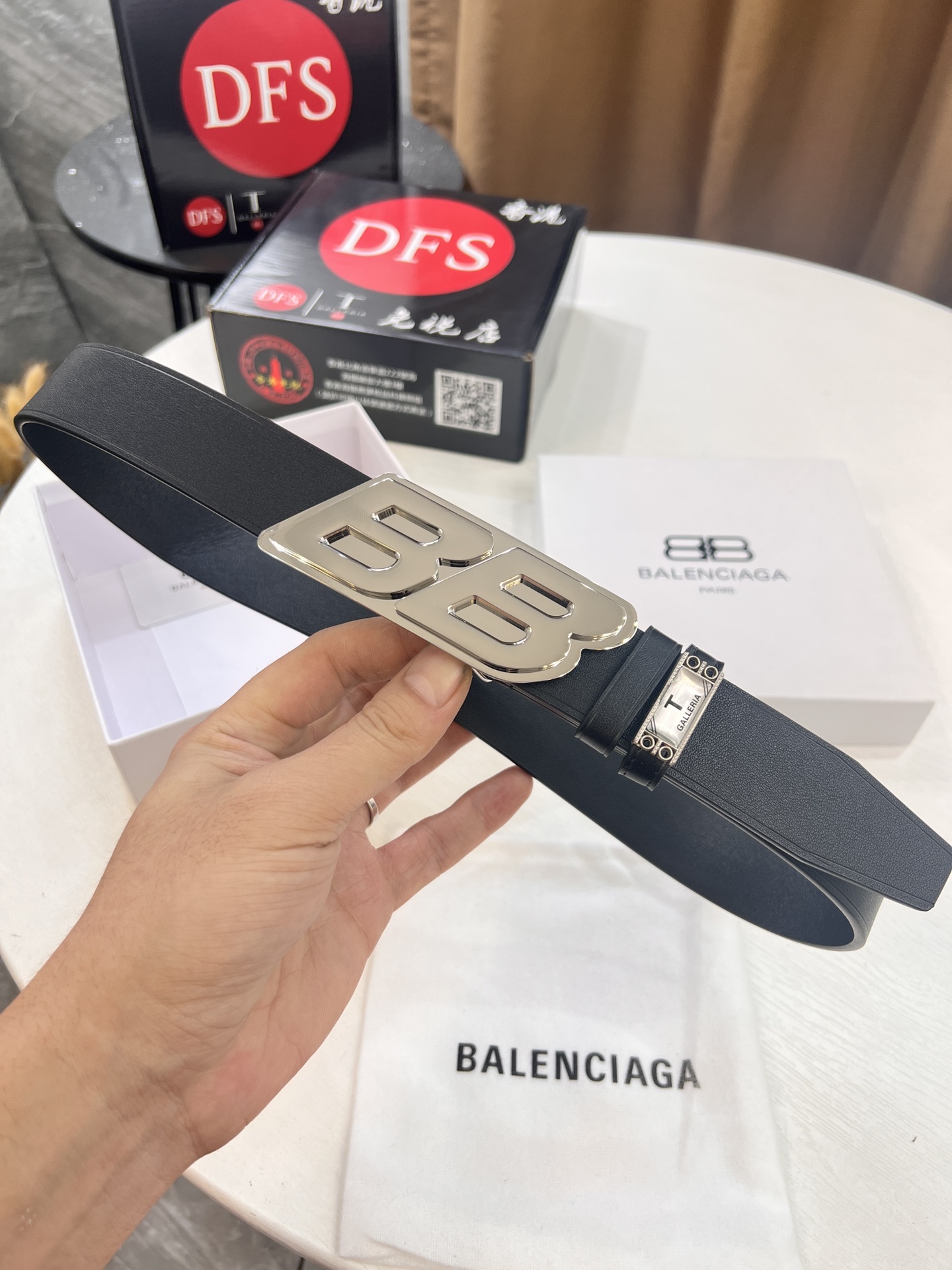 Balenciaga 香港免税T礼盒