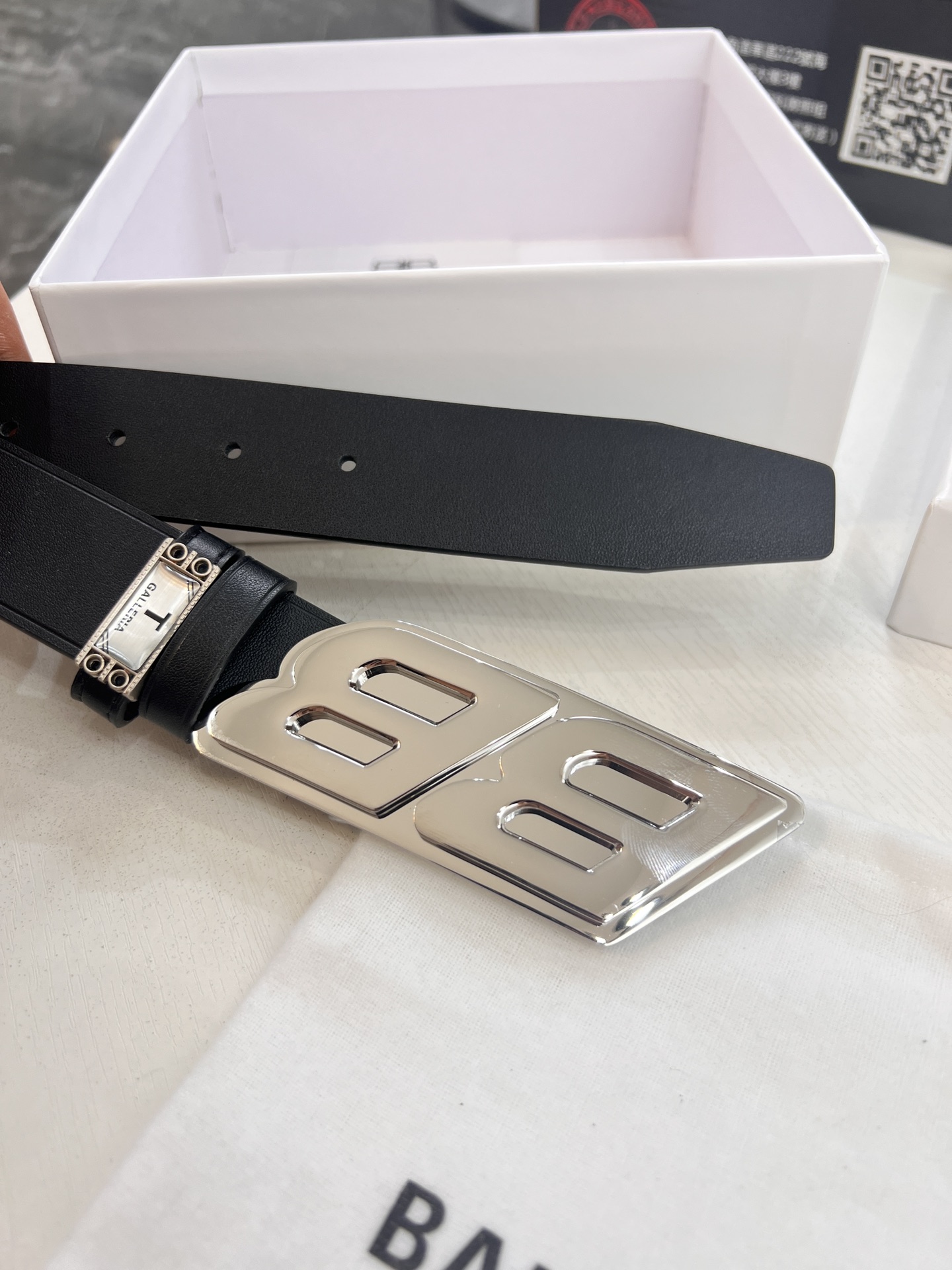 Balenciaga 香港免税T礼盒