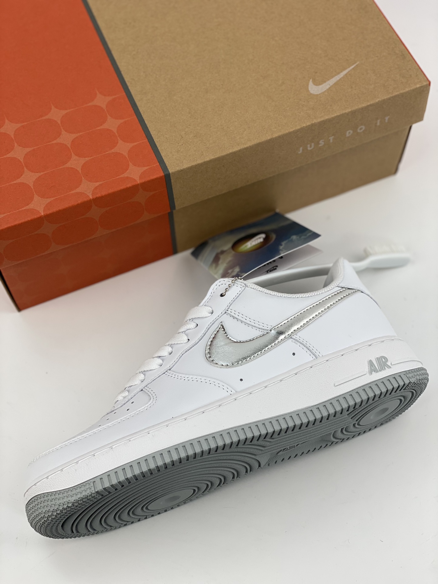 Nike Air Force 1 Low 07 White Silver DZ6755-100