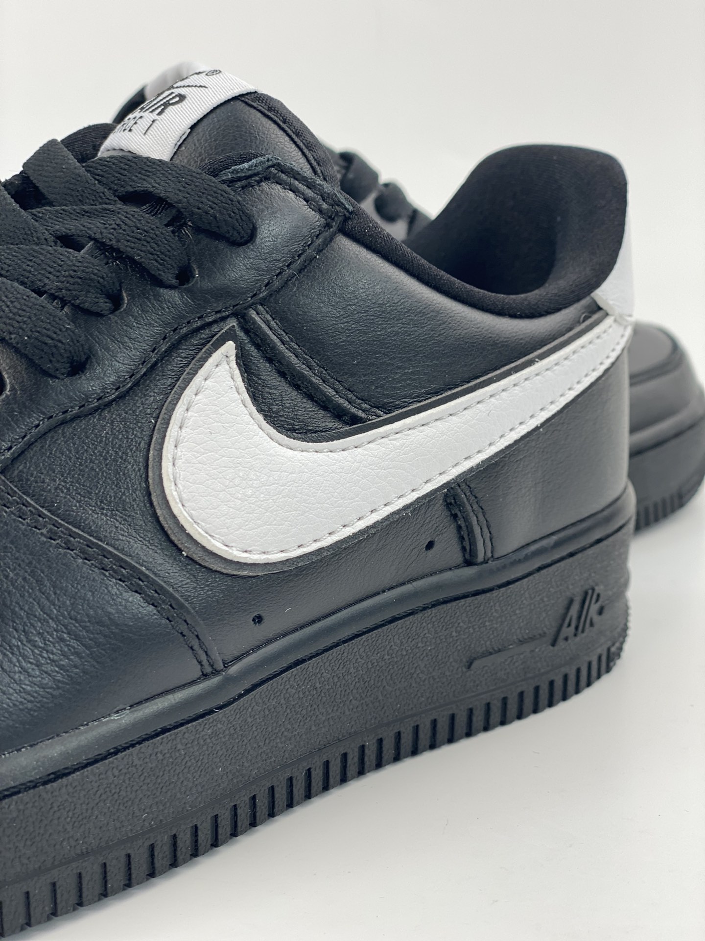 Nike Air Force 1 Low 07 Black and White CQ0492-001